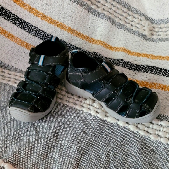Eddie Bauer Other - Toddler boy sandals
